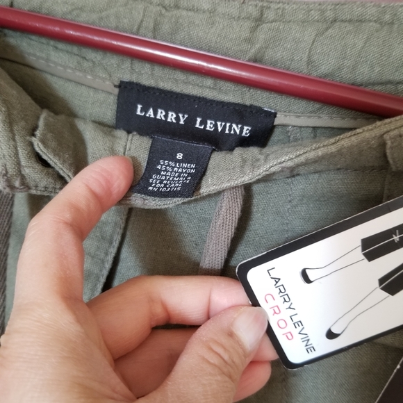 Larry Levine Crop Pants - Picture 4 of 4